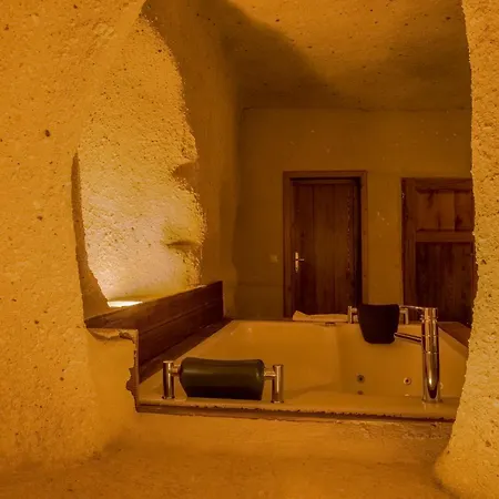 Carmin Cave Üçhisar