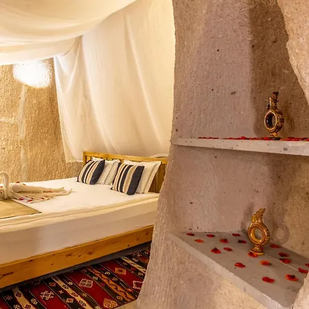 Carmin Cave Üçhisar