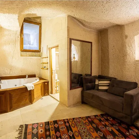 Hotel Carmin Cave