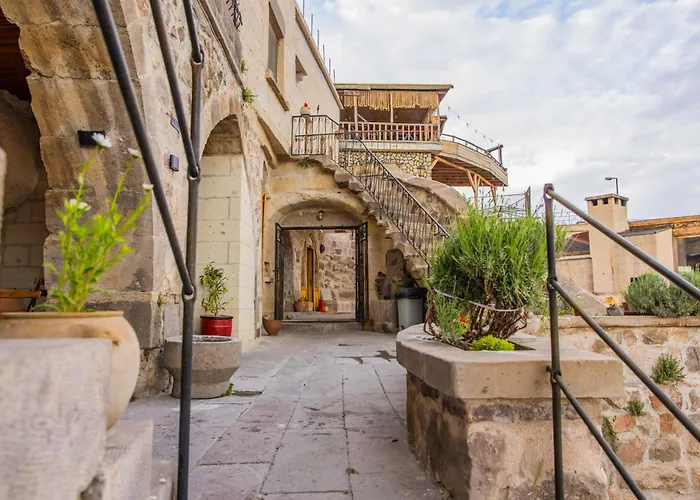 Carmin Cave Szálloda