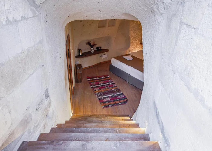 Carmin Cave Üçhisar