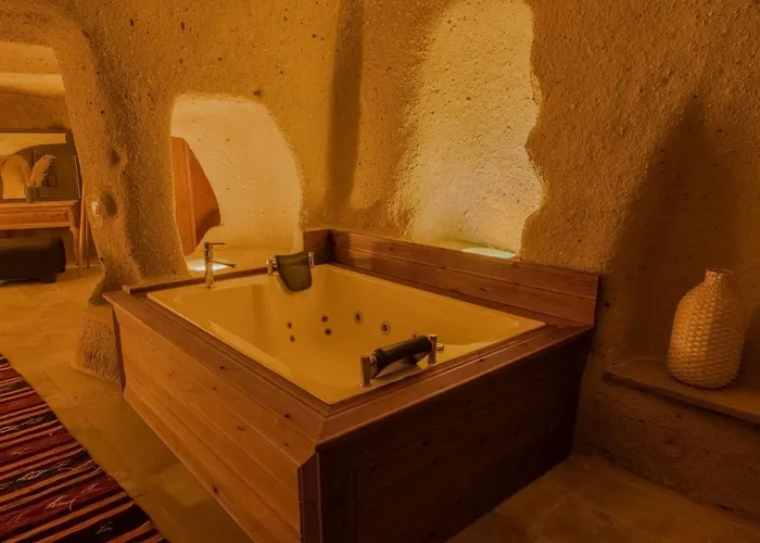 Carmin Cave Szálloda