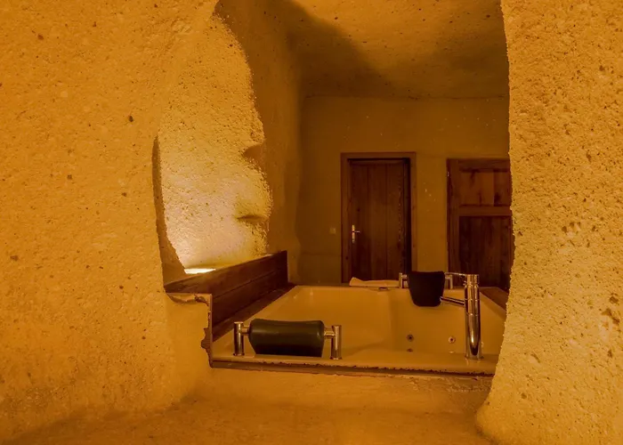 Carmin Cave Üçhisar