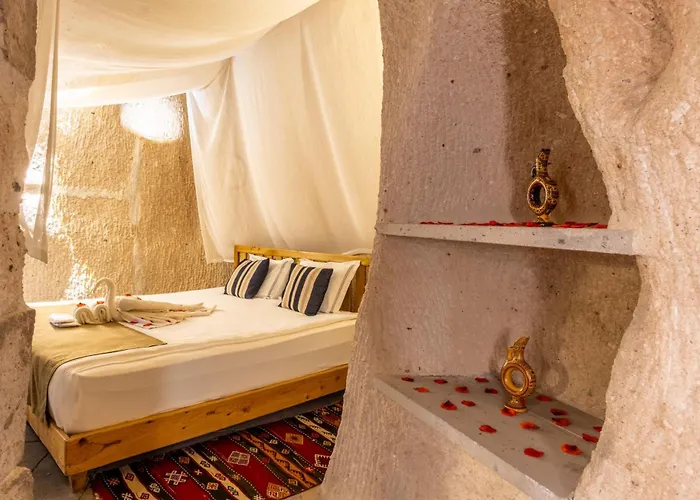 Carmin Cave Üçhisar